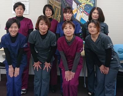 スタッフの集合写真