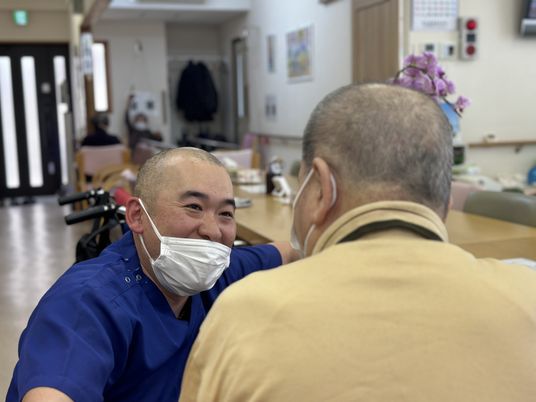 和やかな交流の場