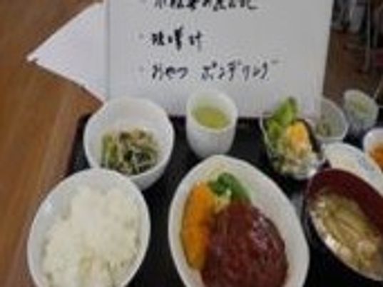 食堂の料理