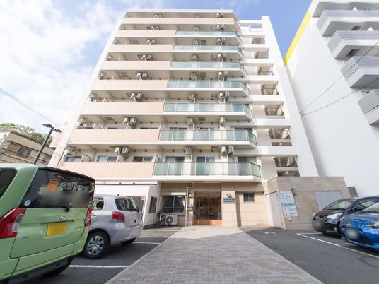 都市型施設の外観 