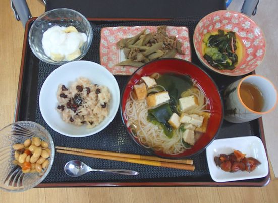 栄養豊富な和食の食事