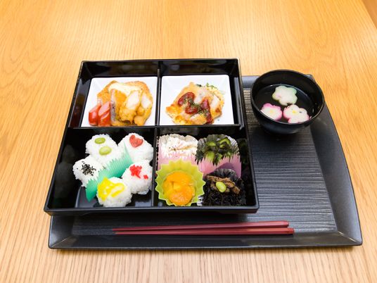彩り豊かなお食事セット