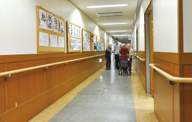 長い廊下