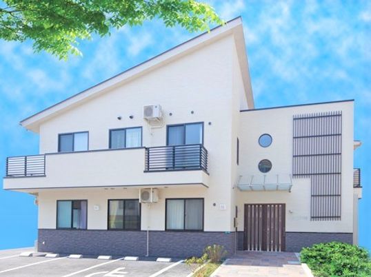 きれいな外観の建物