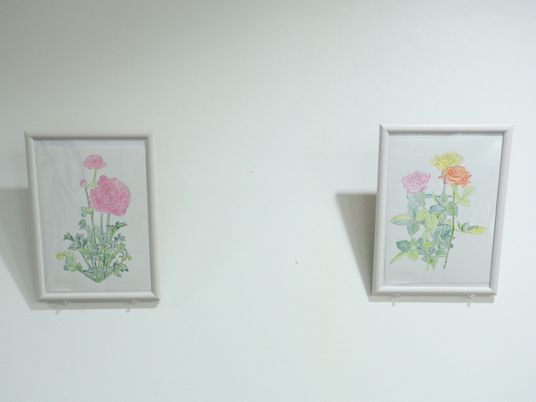 壁掛けフレームのバラ絵 