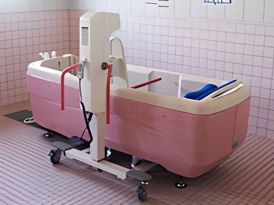 機能的なバリアフリー浴室