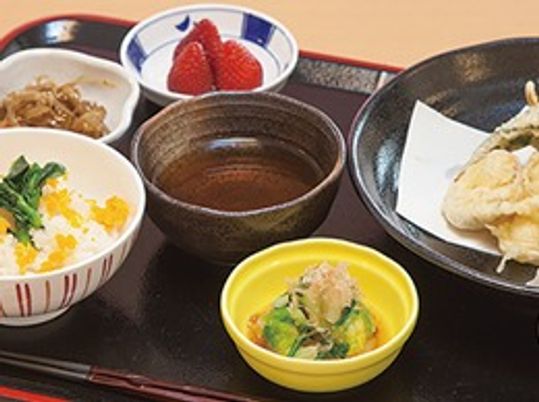 和食スタイルの食事内容