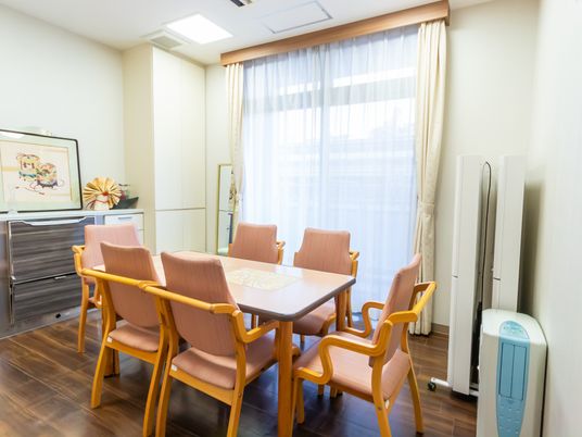 自然光が差し込む部屋