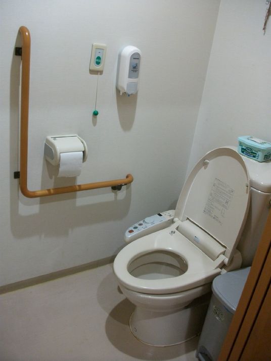 安全設計されたトイレ