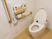 手すり付きトイレ設備