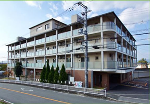 スタイリッシュな建物外観