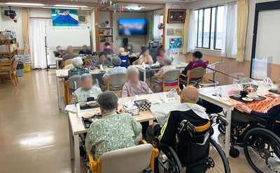 快適な食堂の様子
