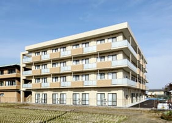 堂々とした建物の外観