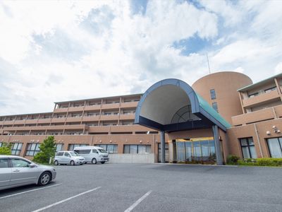 広々とした施設のエントランス