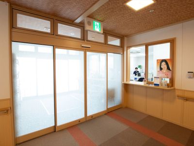 清潔感のある受付エリア