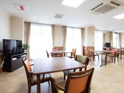 食堂のテーブルとイス