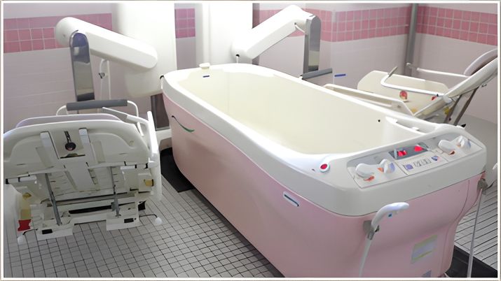 介助設備のある浴室