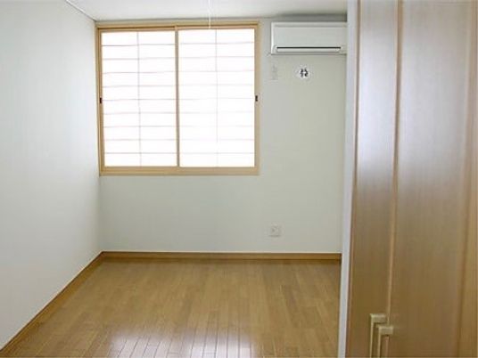 清潔な空間の和室