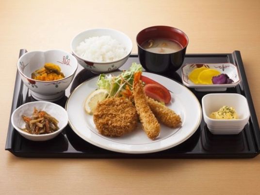 手作りの温かい食事