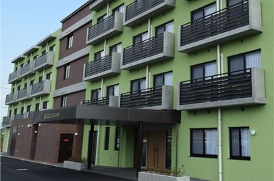 新しいマンション外観