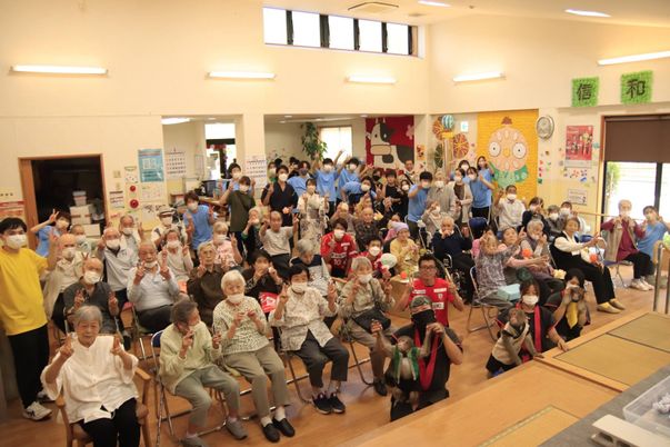 イベント楽しむ様子 食堂
