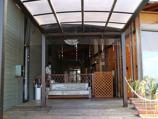 屋外の快適なテラス