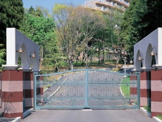 緑豊かなエントランス