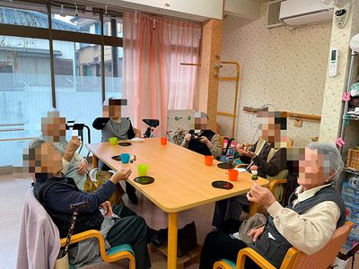 明るく広々とした部屋