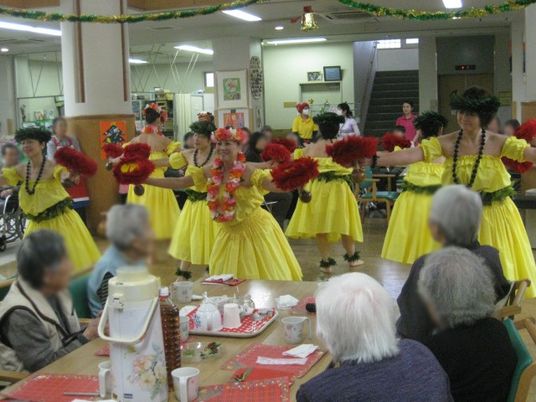フラダンスを楽しむ共有スペース