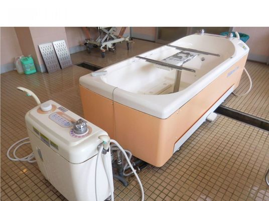最新設備の浴室