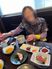 食事を楽しむ女性