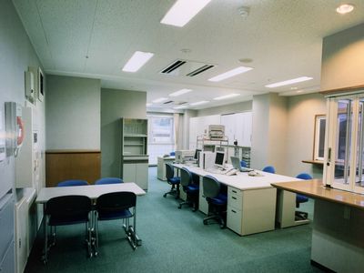 明るいオフィス空間