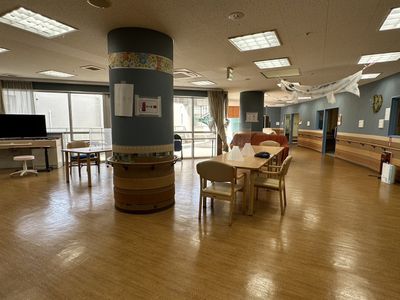 明るい空間のラウンジ