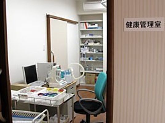 診察室内観