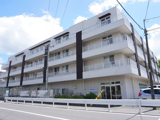多階層建築の外観