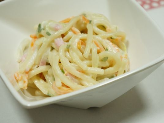 カラフルな野菜パスタ