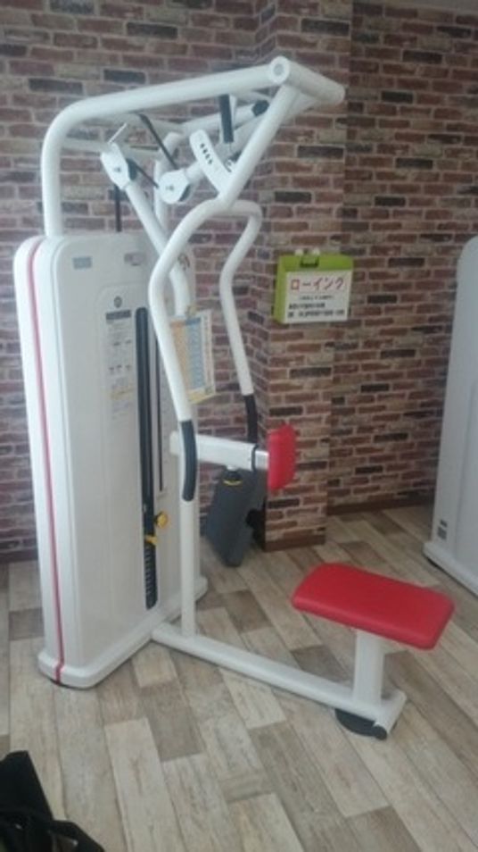 フィットネス機器の機能訓練室  