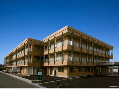 立派な建物の外観