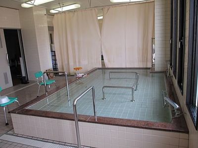 ゆとりのある浴室