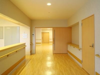 温かみのある廊下
