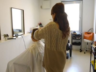 美容のお手入れを受ける人