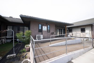 中庭のある建物外観