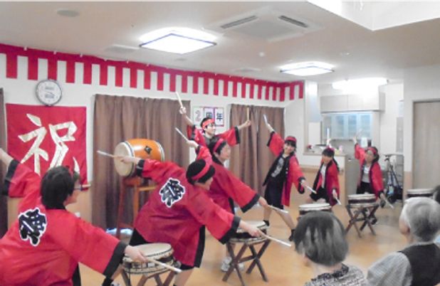 明るい空間での演舞