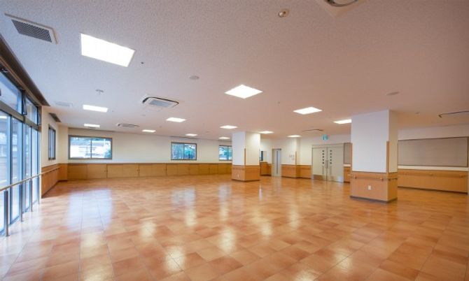広々とした多目的室