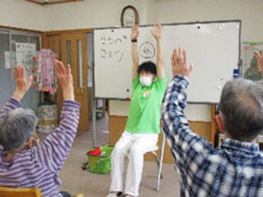 体操指導中の多目的室