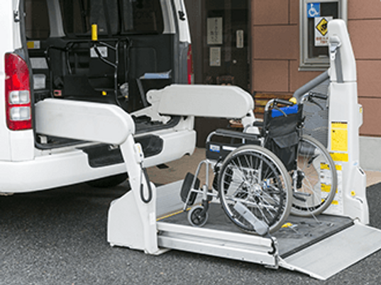車椅子の搬送装置