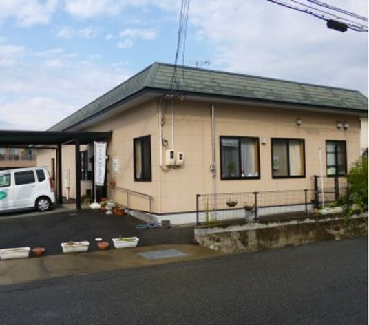 静かな住宅街の外観