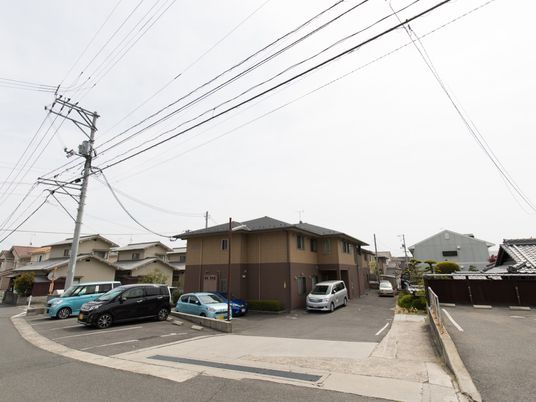 静かな住宅街の風景