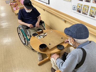 碁を楽しむ廊下