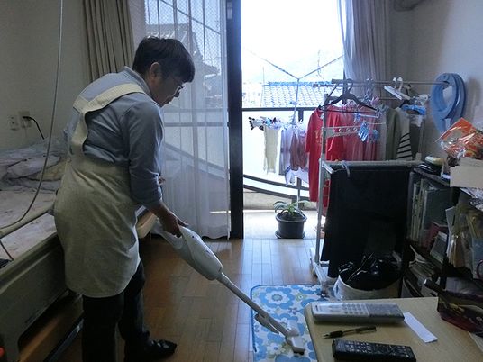 清掃するスタッフの居室